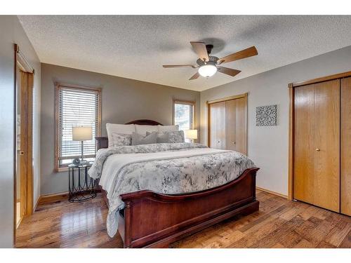 16527 Sunhaven Road Se, Calgary, AB - Indoor Photo Showing Bedroom