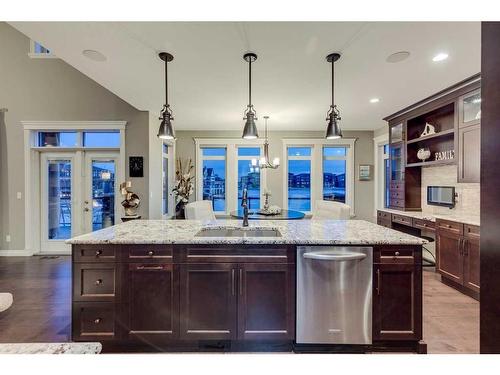 123 Mahogany Bay Se, Calgary, AB - Indoor Photo Showing Kitchen With Upgraded Kitchen