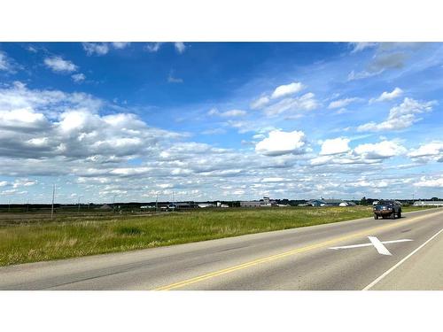 400, 500, 600 Shantz Drive, Didsbury, AB 