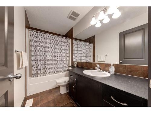 263 Silverado Plains Close Sw, Calgary, AB - Indoor Photo Showing Bathroom