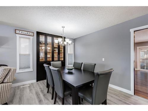 1130 Maple Avenue, Crossfield, AB - Indoor Photo Showing Dining Room