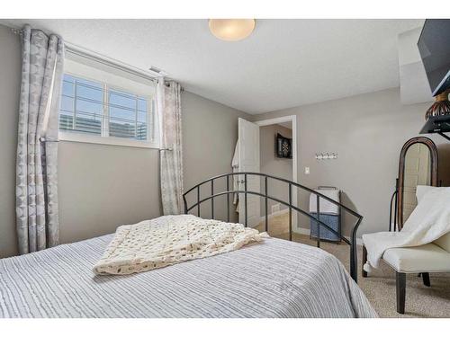 643 Woodsworth Road Se, Calgary, AB - Indoor Photo Showing Bedroom