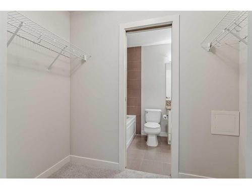 308-333 22 Avenue Sw, Calgary, AB - Indoor Photo Showing Bathroom