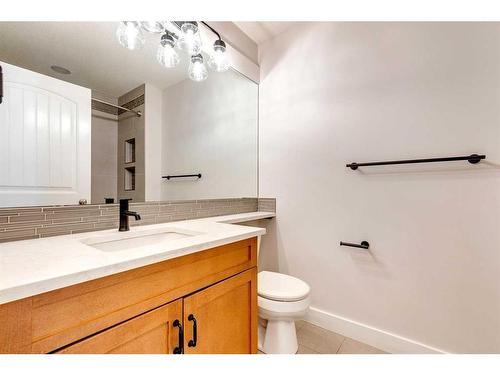 3-104 Village Heights Sw, Calgary, AB - Indoor Photo Showing Bathroom
