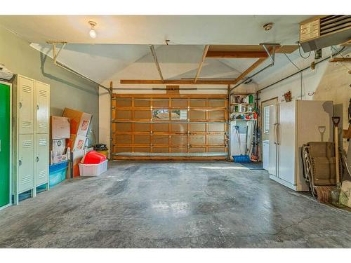 130 Settler Way, Canmore, AB - Indoor Photo Showing Garage