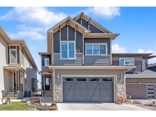 300 Corner Meadows Manor Ne, Calgary, AB - Outdoor With Facade