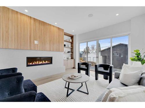 2419 31 Avenue Sw, Calgary, AB - Indoor Photo Showing Living Room With Fireplace