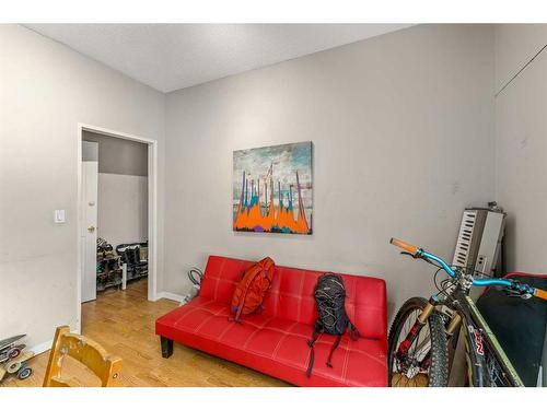 1814 8 Street Se, Calgary, AB - Indoor Photo Showing Other Room
