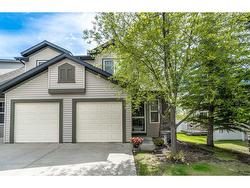 7 Everstone Place SW Calgary, AB T2Y 4H6
