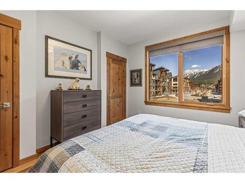 206-1315 Spring Creek Gate, Canmore, AB - Indoor Photo Showing Bedroom