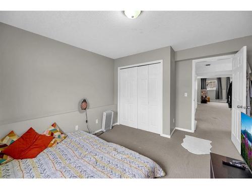 286 Covepark Way Ne, Calgary, AB - Indoor Photo Showing Bedroom
