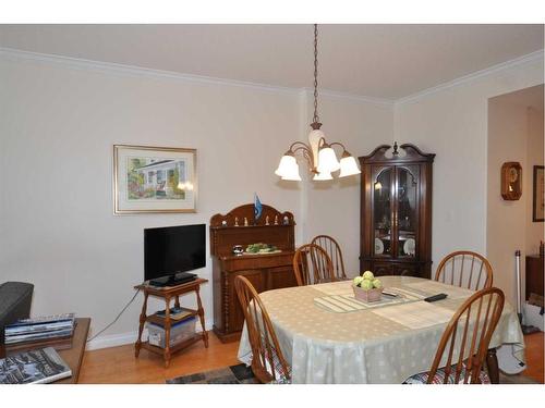 310-1718 14 Avenue Nw, Calgary, AB - Indoor Photo Showing Dining Room