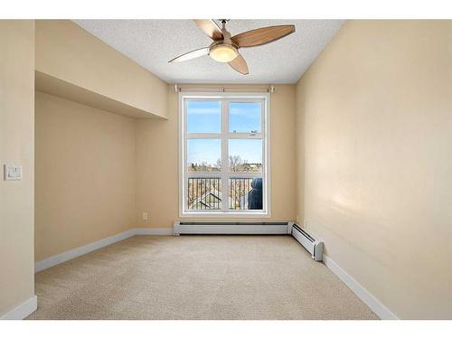 448-315 24 Avenue Sw, Calgary, AB - Indoor Photo Showing Other Room