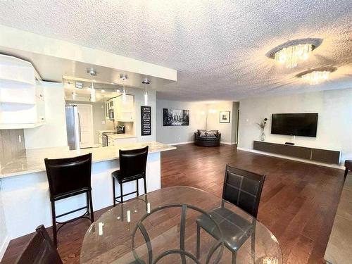 502-215 14 Avenue Sw, Calgary, AB - Indoor Photo Showing Other Room