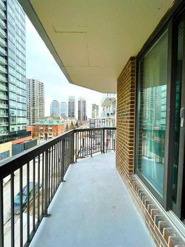 502-215 14 Avenue Sw, Calgary, AB - Outdoor With Balcony With Exterior