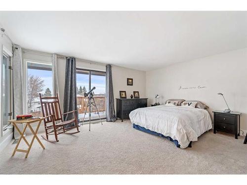 44 Millbank Close Sw, Calgary, AB - Indoor Photo Showing Bedroom