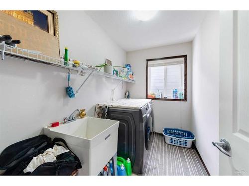 114 Saddleland Crescent Ne, Calgary, AB - Indoor Photo Showing Laundry Room