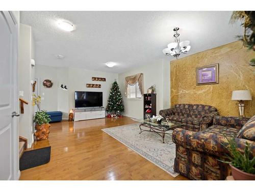 41 Taralake Heath Ne, Calgary, AB - Indoor Photo Showing Living Room