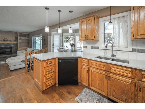 315 Hawkstone Close Nw, Calgary, AB - Indoor Photo Showing Kitchen With Double Sink