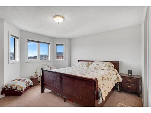 111 Taracove Estate Drive Ne, Calgary, AB - Indoor Photo Showing Bedroom