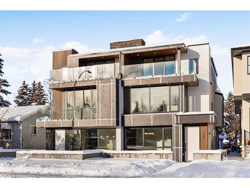 724 25 Avenue Nw, Calgary, AB - Outdoor