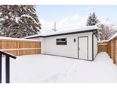 724 25 Avenue Nw, Calgary, AB - Outdoor