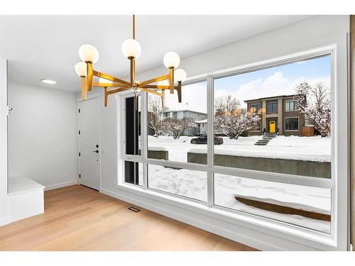 724 25 Avenue Nw, Calgary, AB - Indoor