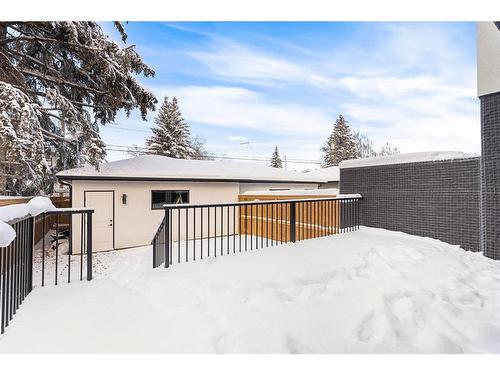 726 25 Avenue Nw, Calgary, AB - Outdoor