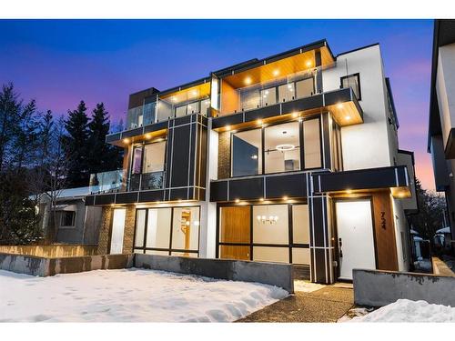 726 25 Avenue Nw, Calgary, AB - Outdoor