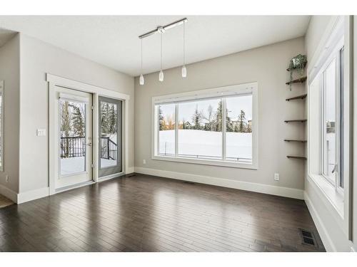 226 Crystal Green Place, Okotoks, AB - Indoor Photo Showing Other Room