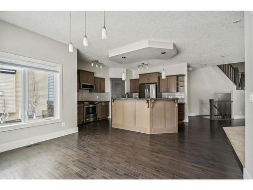 226 Crystal Green Place, Okotoks, AB - Indoor Photo Showing Kitchen
