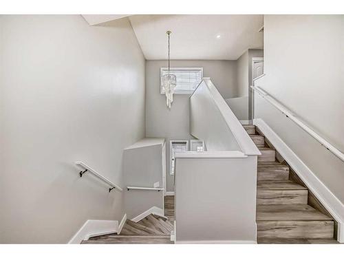 1310 Somerside Drive Sw, Calgary, AB - Indoor Photo Showing Other Room