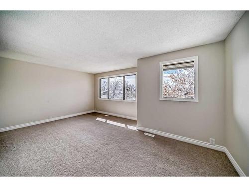 40-99 Midpark Gardens Se, Calgary, AB - Indoor Photo Showing Other Room