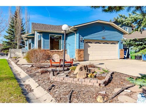 216 Sanderling Place Nw, Calgary, AB - Outdoor With Facade