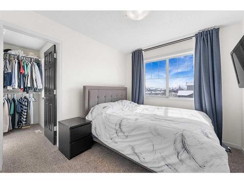 859 Tuscany Drive Nw, Calgary, AB - Indoor Photo Showing Bedroom