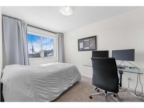 859 Tuscany Drive Nw, Calgary, AB - Indoor Photo Showing Bedroom