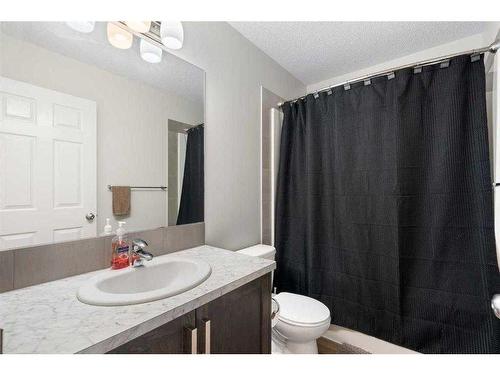 101 Mount Rae Heights, Okotoks, AB - Indoor Photo Showing Other Room