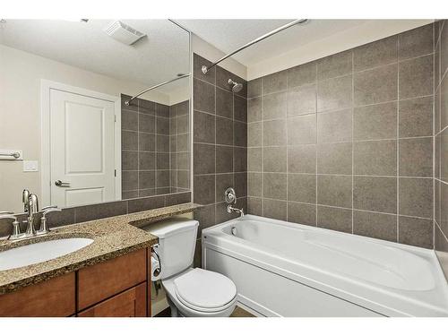 2205-211 13 Avenue Se, Calgary, AB - Indoor Photo Showing Bathroom