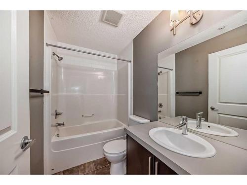 135-23 Millrise Drive Sw, Calgary, AB - Indoor Photo Showing Bathroom
