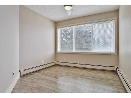 4-101 Village Heights Sw, Calgary, AB - Indoor Photo Showing Other Room
