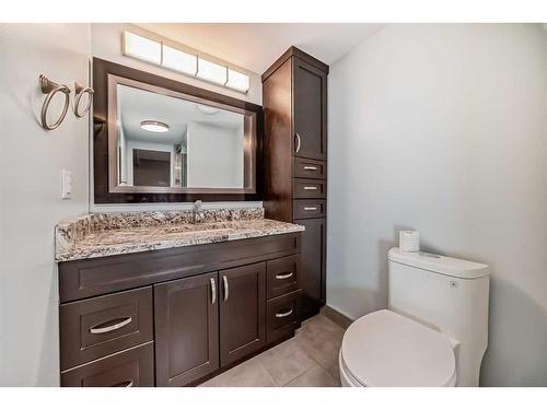 405-333 2 Avenue Ne, Calgary, AB - Indoor Photo Showing Bathroom