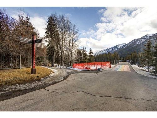403-410 Buffalo Street, Banff, AB - Outdoor With View