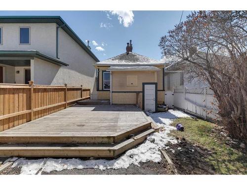 432 15 Avenue Ne, Calgary, AB - Outdoor With Deck Patio Veranda