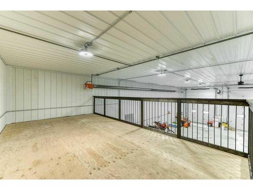 235053 Range Road 264, Rural Wheatland County, AB - Indoor Photo Showing Garage