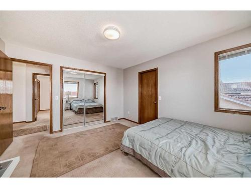 2775 Signal Hill Drive Sw, Calgary, AB - Indoor Photo Showing Bedroom