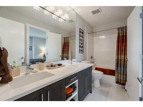 1387 Price Road, Carstairs, AB - Indoor Photo Showing Bathroom