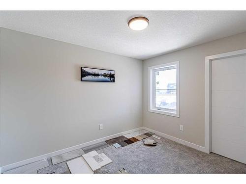 8 Waterford Manor, Chestermere, AB - Indoor Photo Showing Other Room