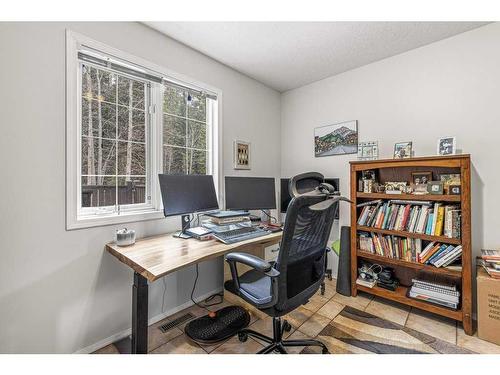 5-125 Rundle Crescent, Canmore, AB - Indoor Photo Showing Office