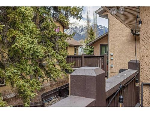 5-125 Rundle Crescent, Canmore, AB - Outdoor With Exterior