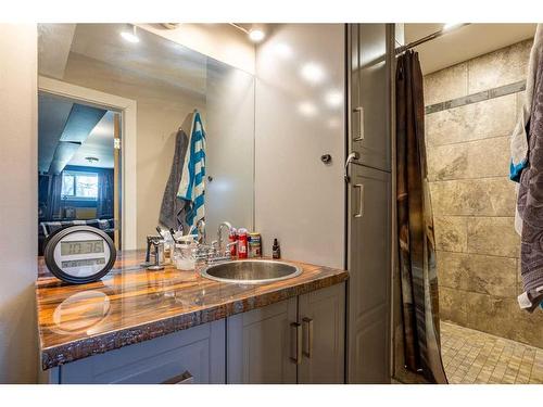 56107 Hwy 32 Highway, Rural Yellowhead County, AB - Indoor Photo Showing Bathroom